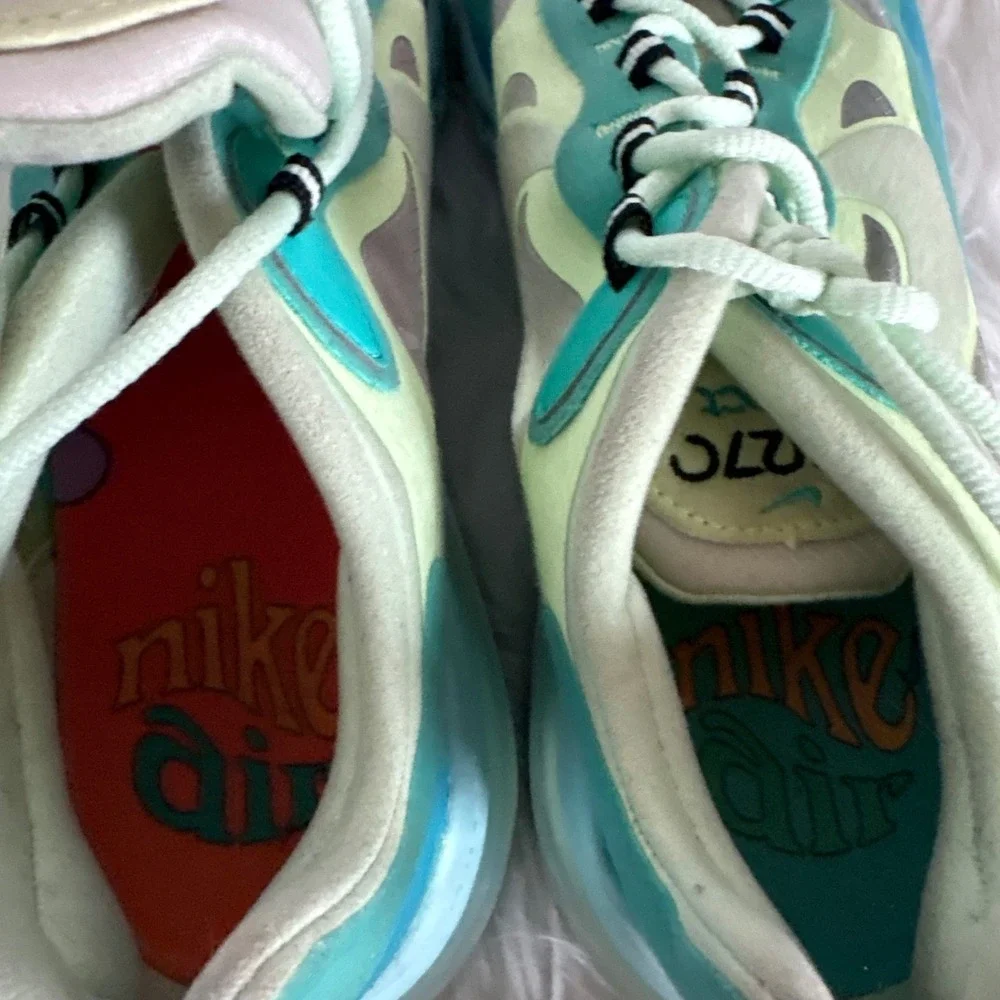 Nike Air Max‎ 270 React Hyper Jade Frosted Spruce AO4971-301 Mens Size 7.5